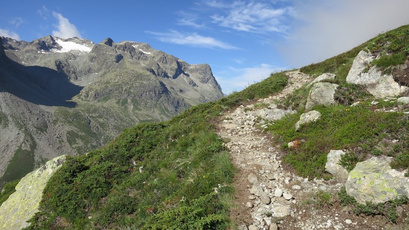Piz Julier ou Piz Güglia, randonnée d'été depuis le Julierpass en ...
